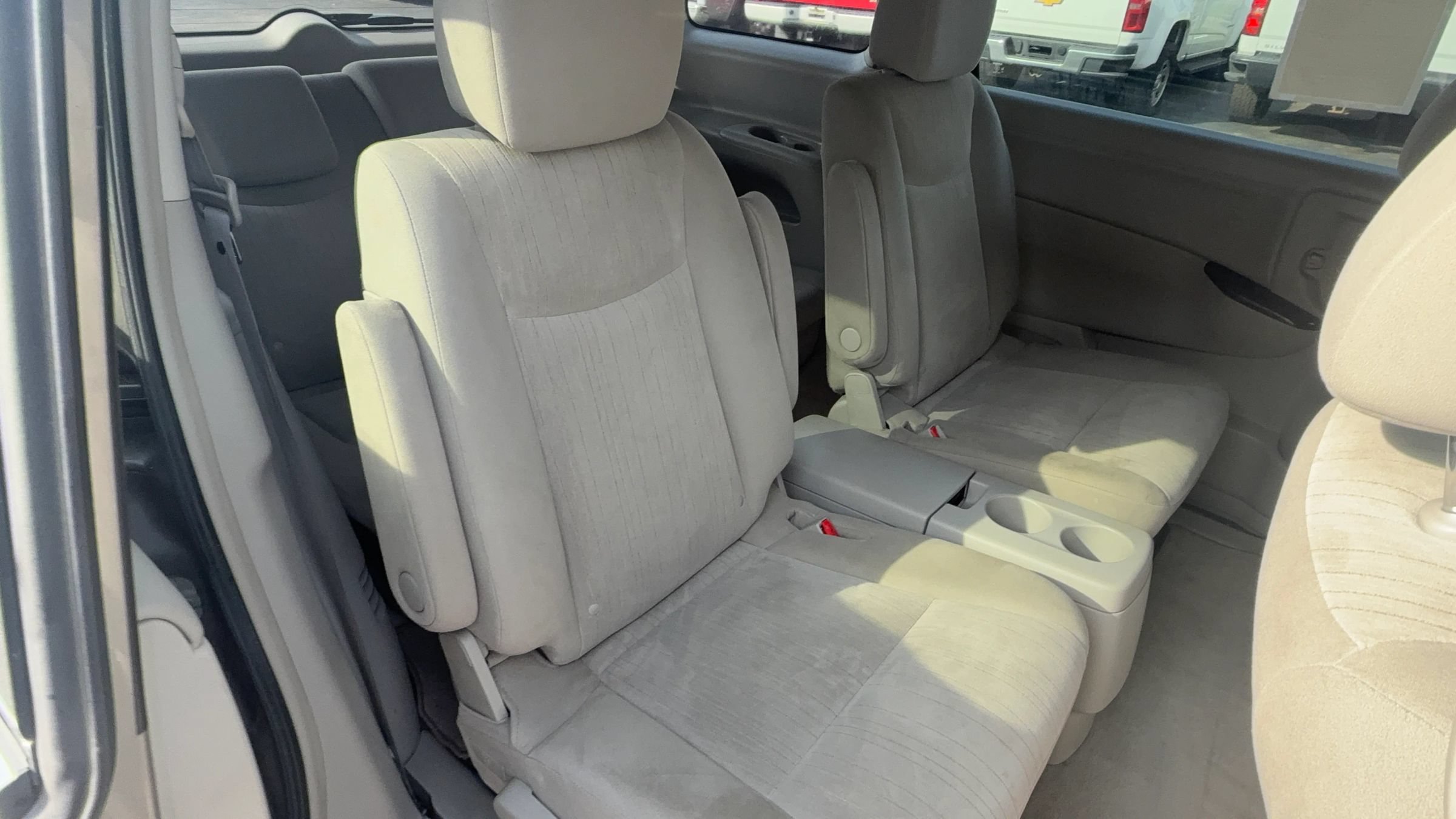 Used 2011 Nissan Quest SV FWD image 13