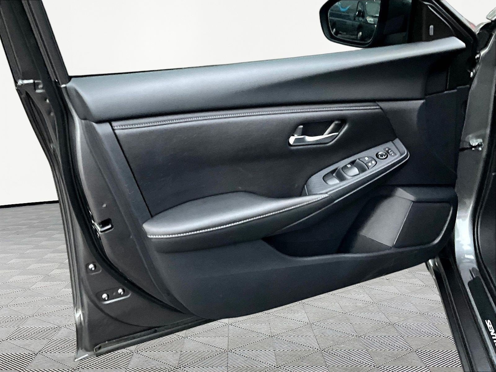 Used 2025 Nissan Sentra SV w/ All-Weather Package FWD image 20