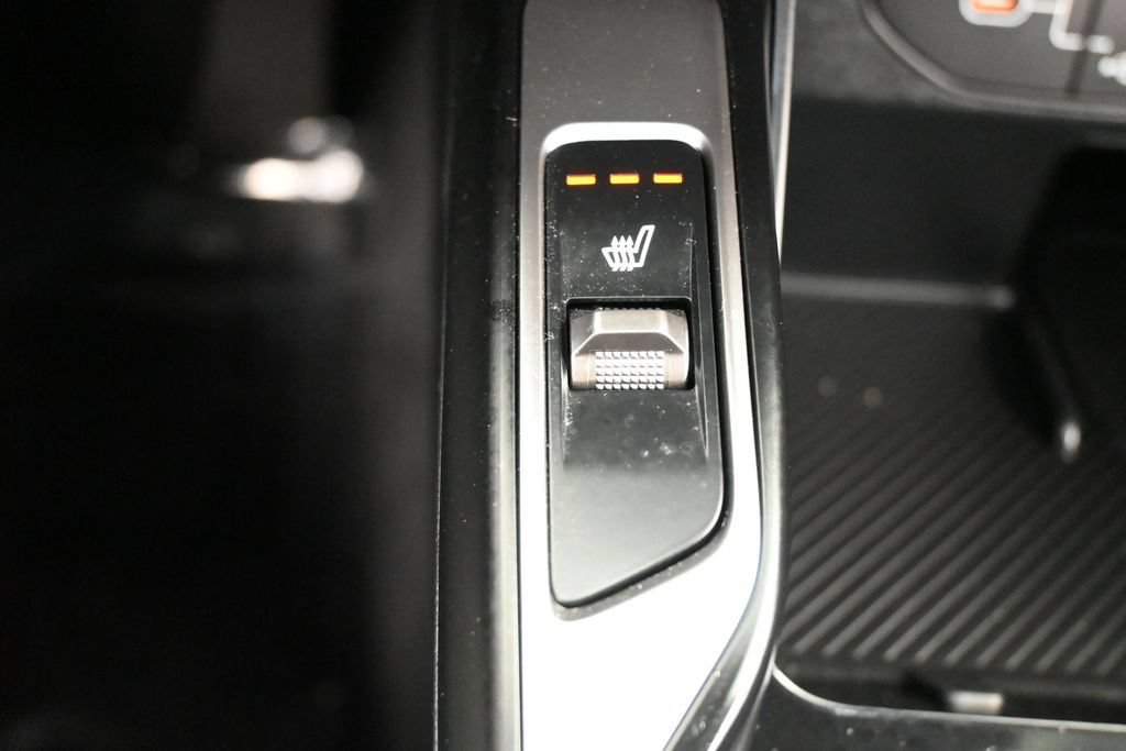 Used 2025 Kia Sorento S w/ Panoramic Sunroof Package FWD image 21