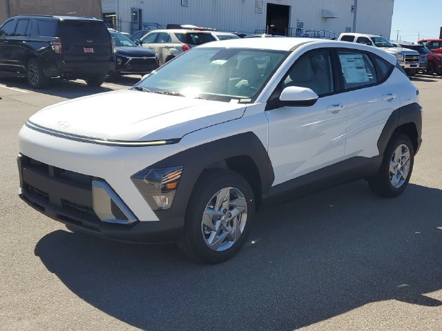 New 2027 Hyundai Kona SE AWD/4WD image 2
