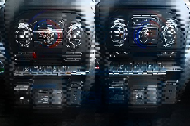 Used 2019 Chevrolet Silverado 1500 LT w/ All-Star Edition image 9