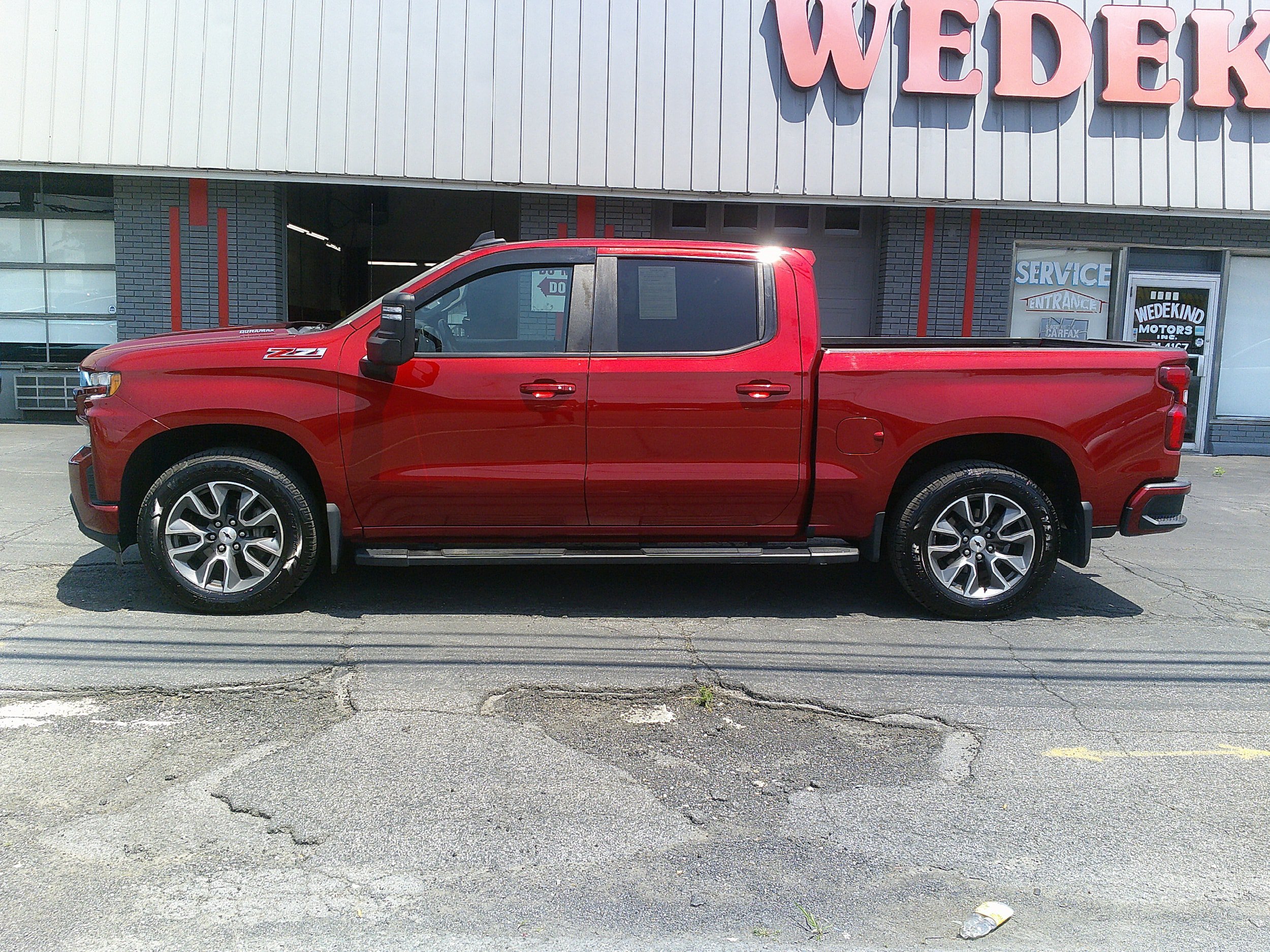 Used 2021 Chevrolet Silverado 1500 RST AWD/4WD image 13