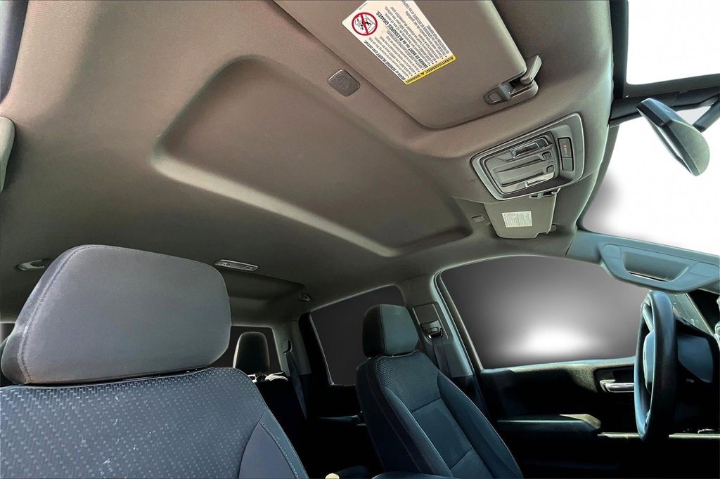 Used 2023 GMC Sierra 3500 Pro w/ Convenience Package image 27