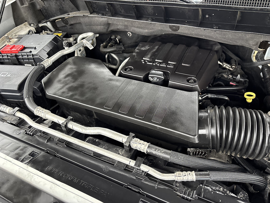 Used 2023 Chevrolet Silverado 1500 LT AWD/4WD image 29