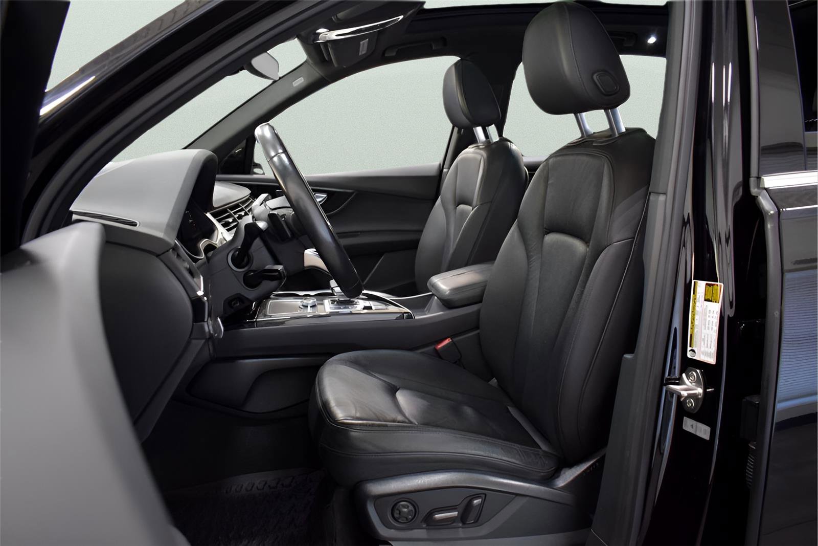 Used 2017 Audi Q7 3.0T Premium Plus image 30