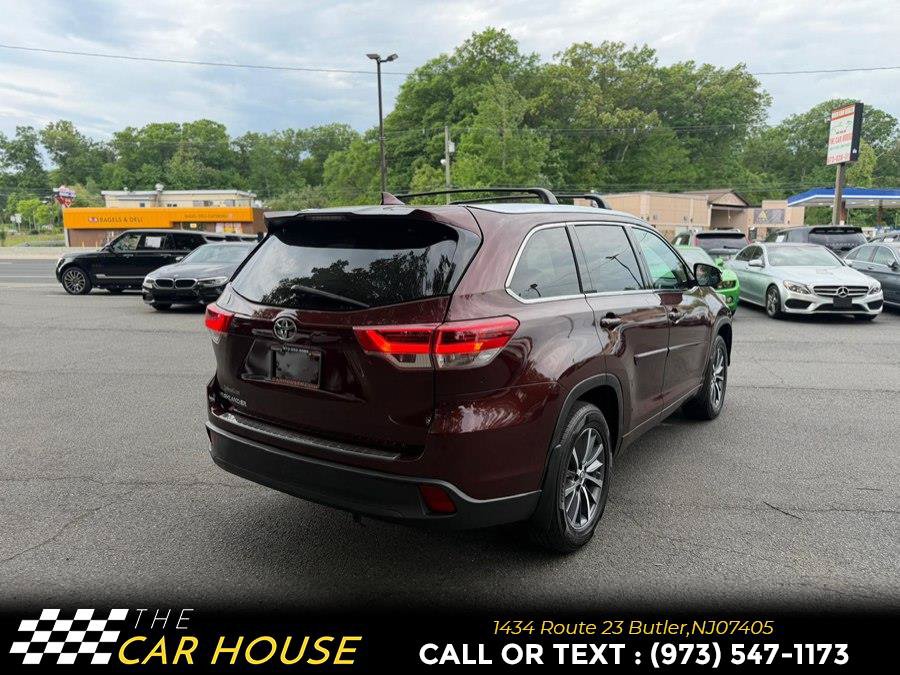 Used 2018 Toyota Highlander XLE w/ Protection Package #3 AWD/4WD image 8