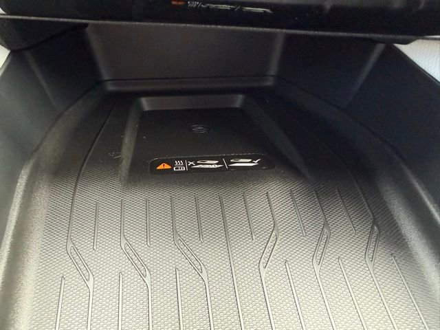 New 2026 Chevrolet Equinox EV LT w/ LPO, All-Weather Mat Package FWD image 19