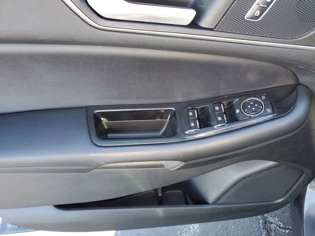 Used 2016 Ford Edge SEL w/ Equipment Group 201A image 22