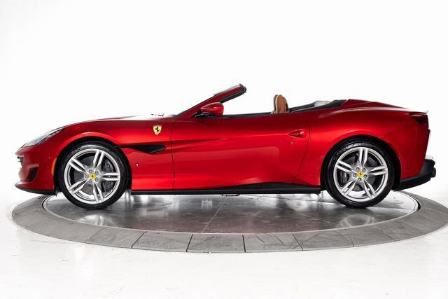 Certified 2019 Ferrari Portofino image 3