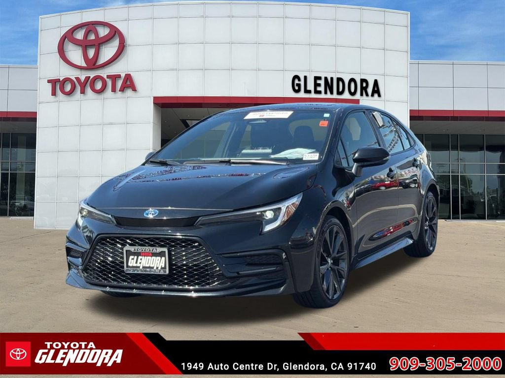 Certified 2024 Toyota Corolla SE w/ SE Package FWD image 4
