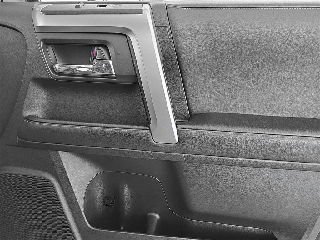 Used 2024 Toyota 4Runner SR5 image 12