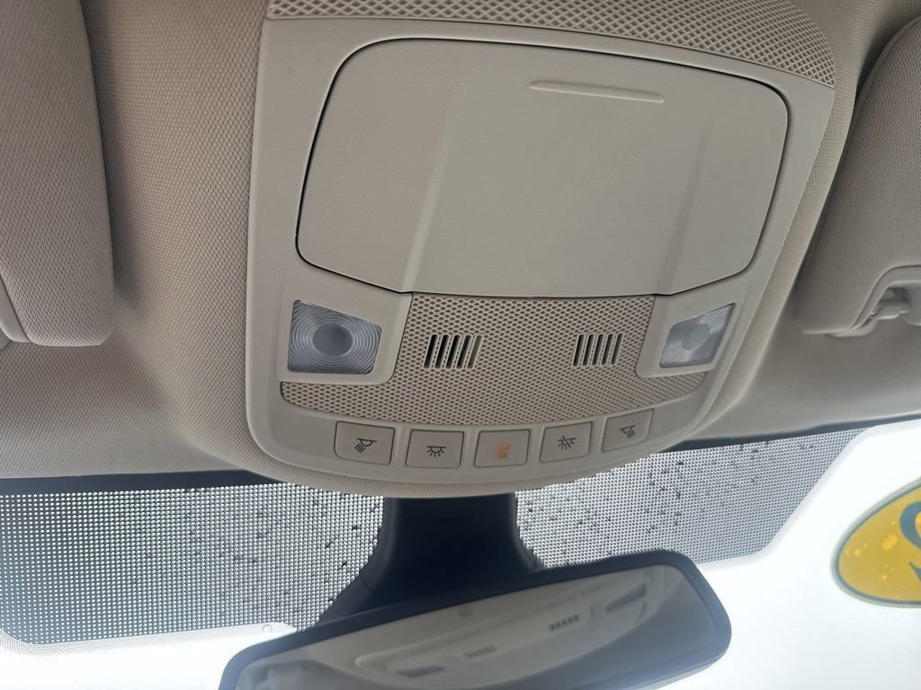 Certified 2022 Ford Edge Titanium w/ Class II Trailer Tow Package image 30