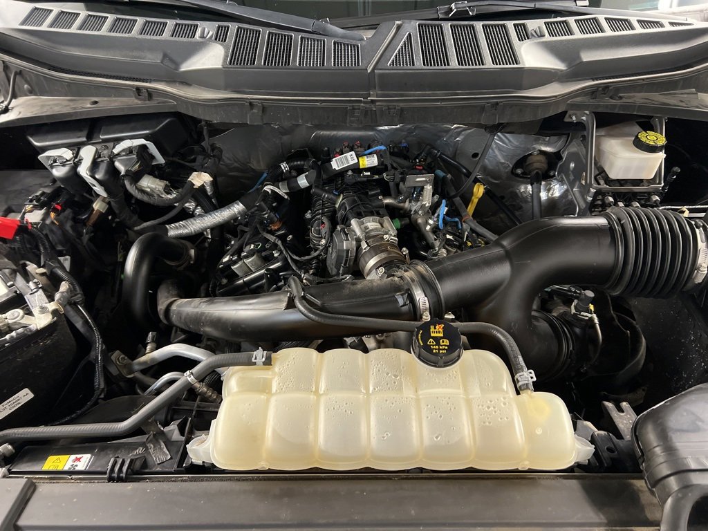 Certified 2022 Ford F150 XLT w/ Equipment Group 302A High image 38