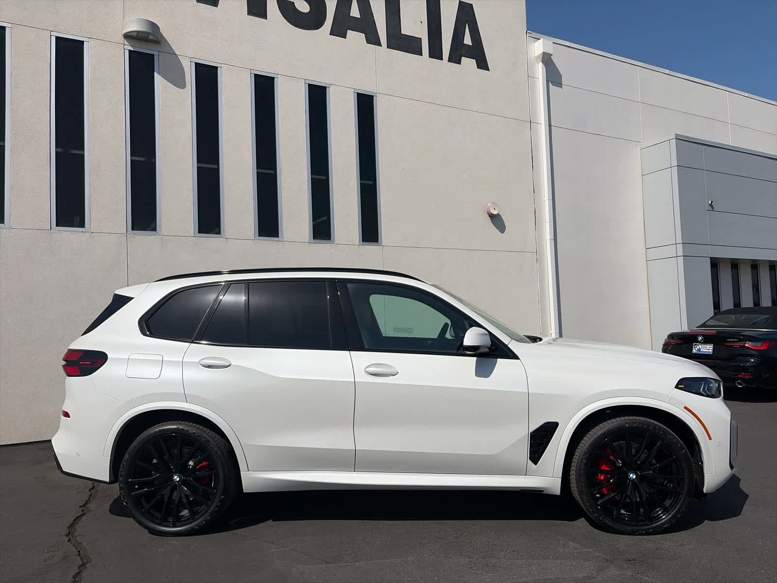 New 2026 BMW X5 sDrive40i w/ M Sport Package RWD image 4