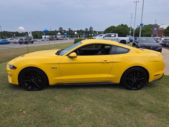 Used 2018 Ford Mustang GT Premium w/ Equipment Group 401A RWD image 4