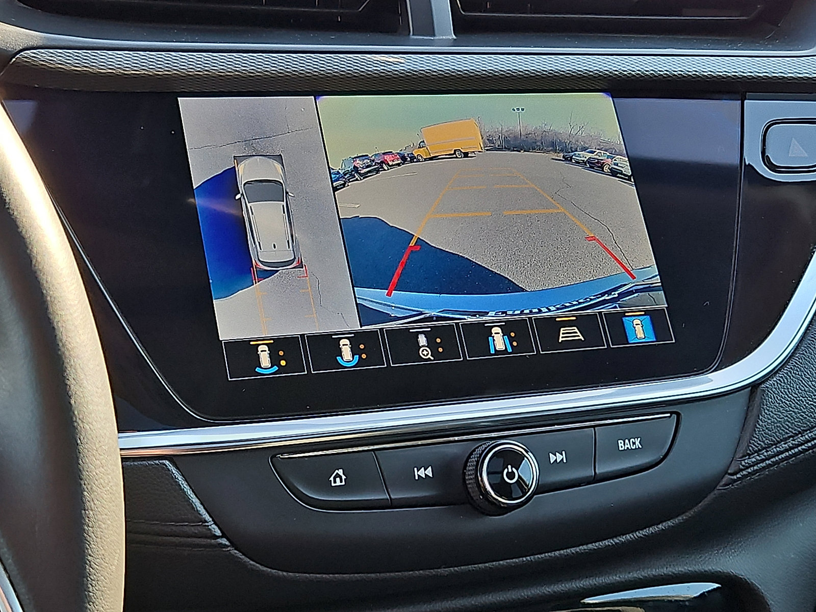 Certified 2021 Buick Encore GX Select w/ Advanced Technology Package image 19