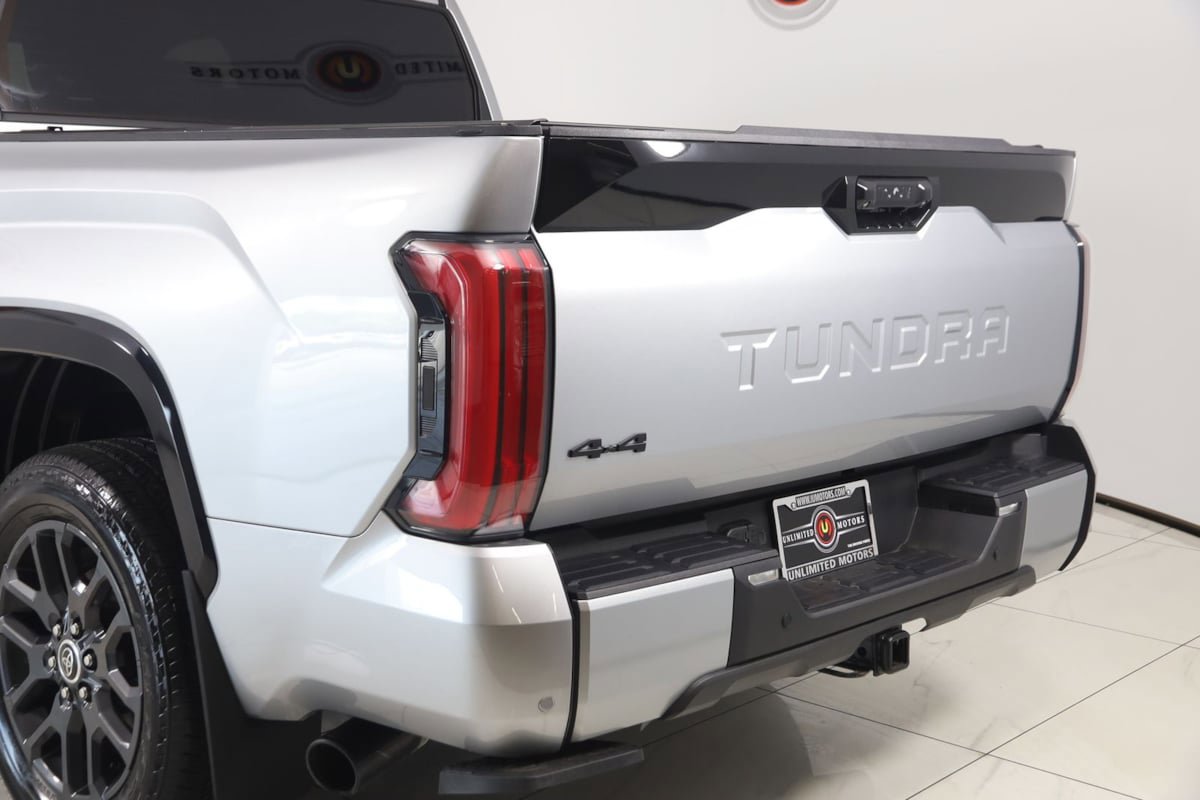Used 2023 Toyota Tundra Platinum AWD/4WD image 43
