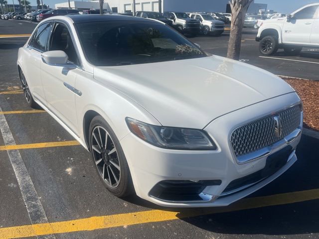 Used 2017 Lincoln Continental Reserve image 4