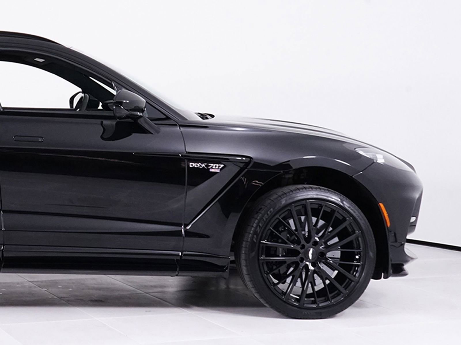 Used 2023 Aston Martin DBX 707 AWD/4WD image 15
