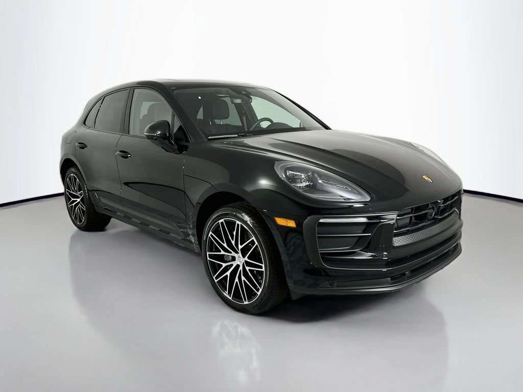 Certified 2026 Porsche Macan AWD/4WD image 7