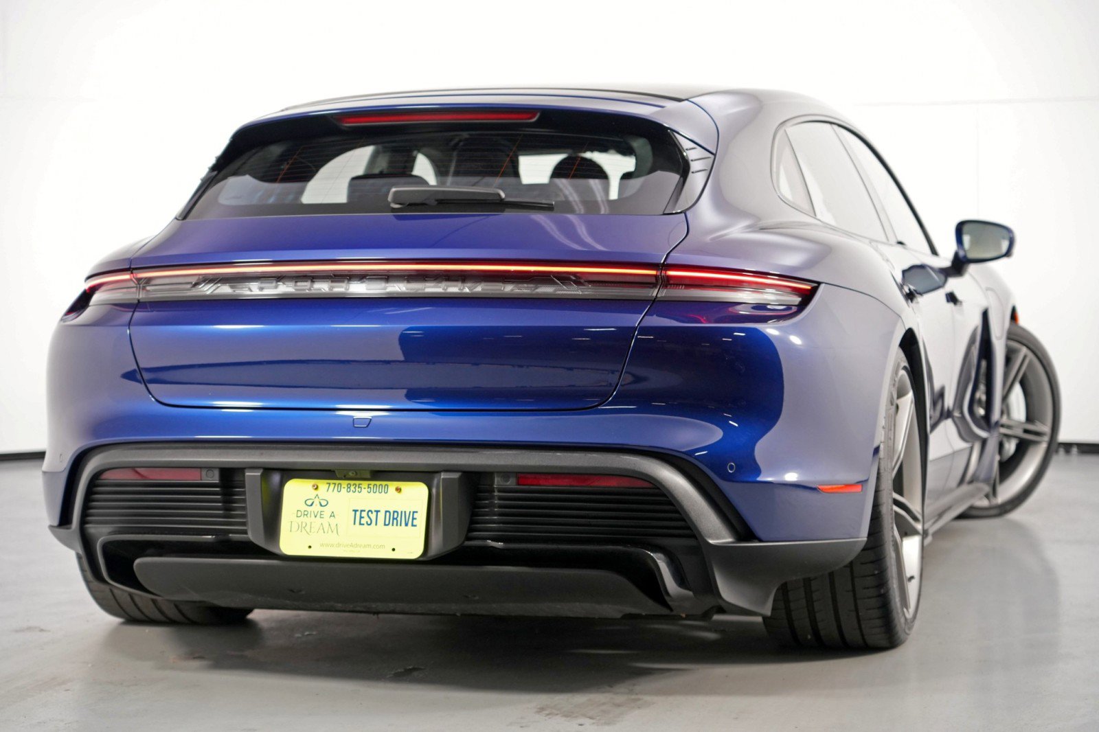 Used 2023 Porsche Taycan GTS AWD/4WD image 5