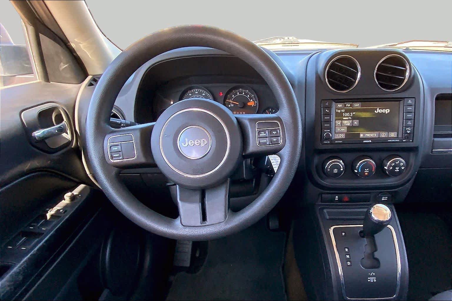 Used 2016 Jeep Patriot Sport w/ Power Value Group FWD image 6