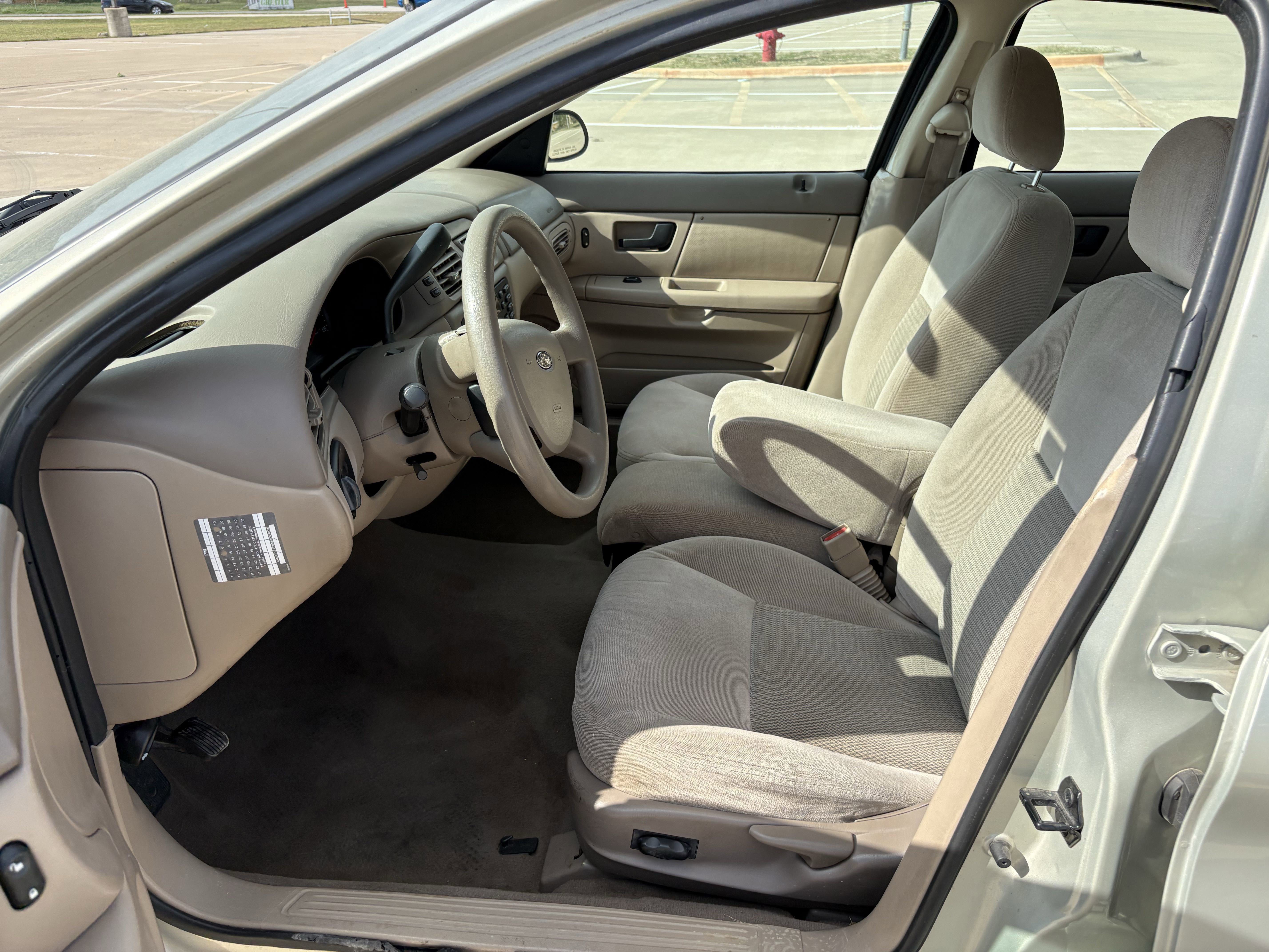 Used 2004 Ford Taurus SES image 6
