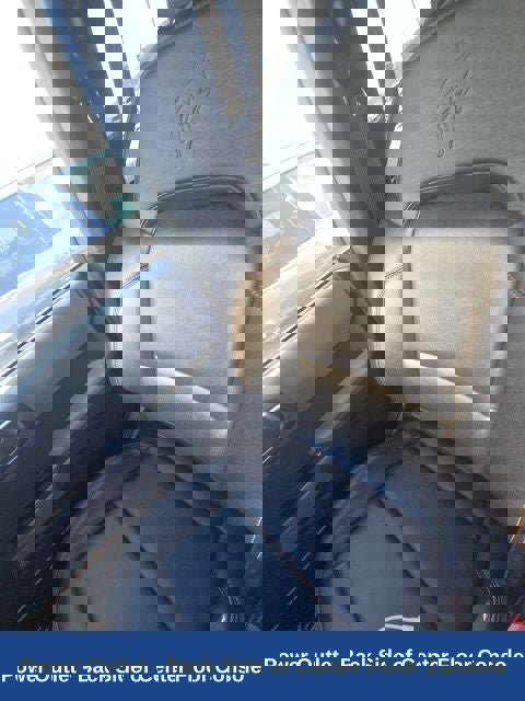 Used 2023 Ford Bronco Badlands image 16