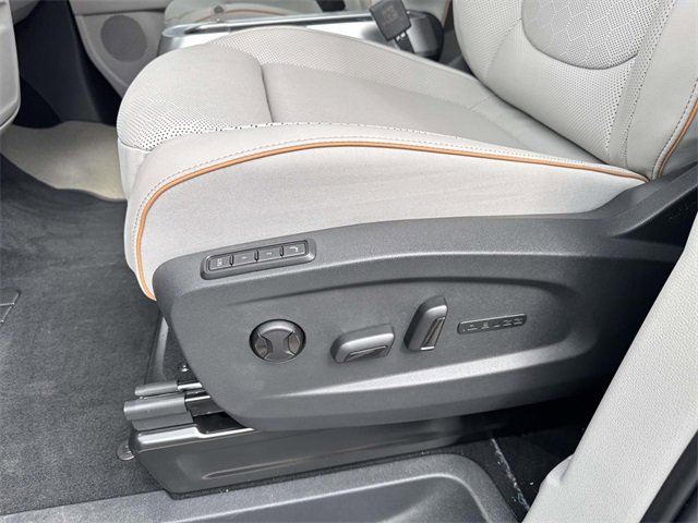 New 2025 Volkswagen ID. Buzz 1st Edition image 23