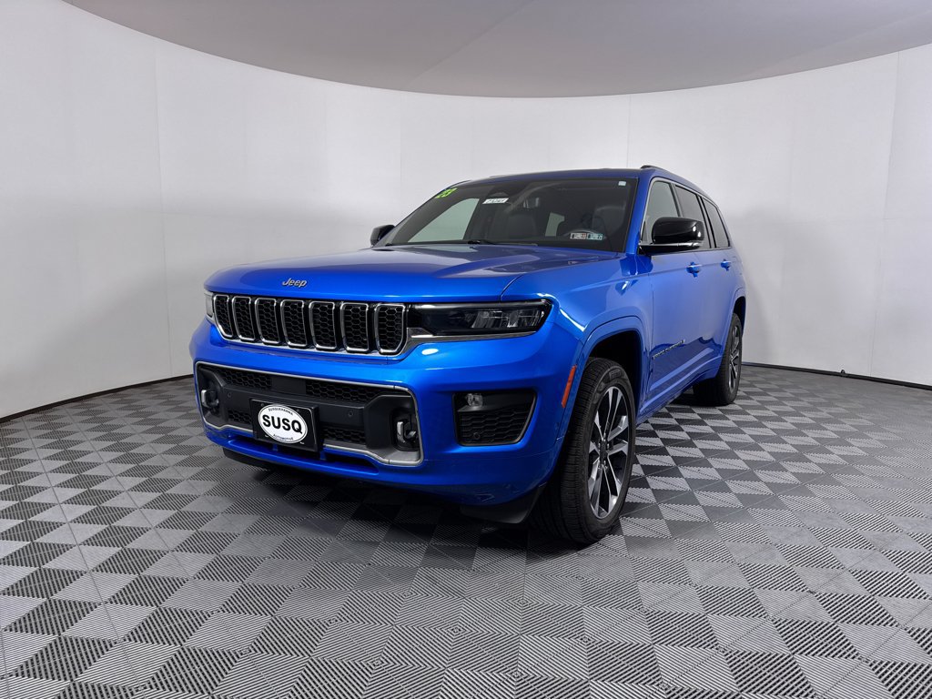 Used 2023 Jeep Grand Cherokee L Overland w/ Luxury Tech Group IV AWD/4WD image 19