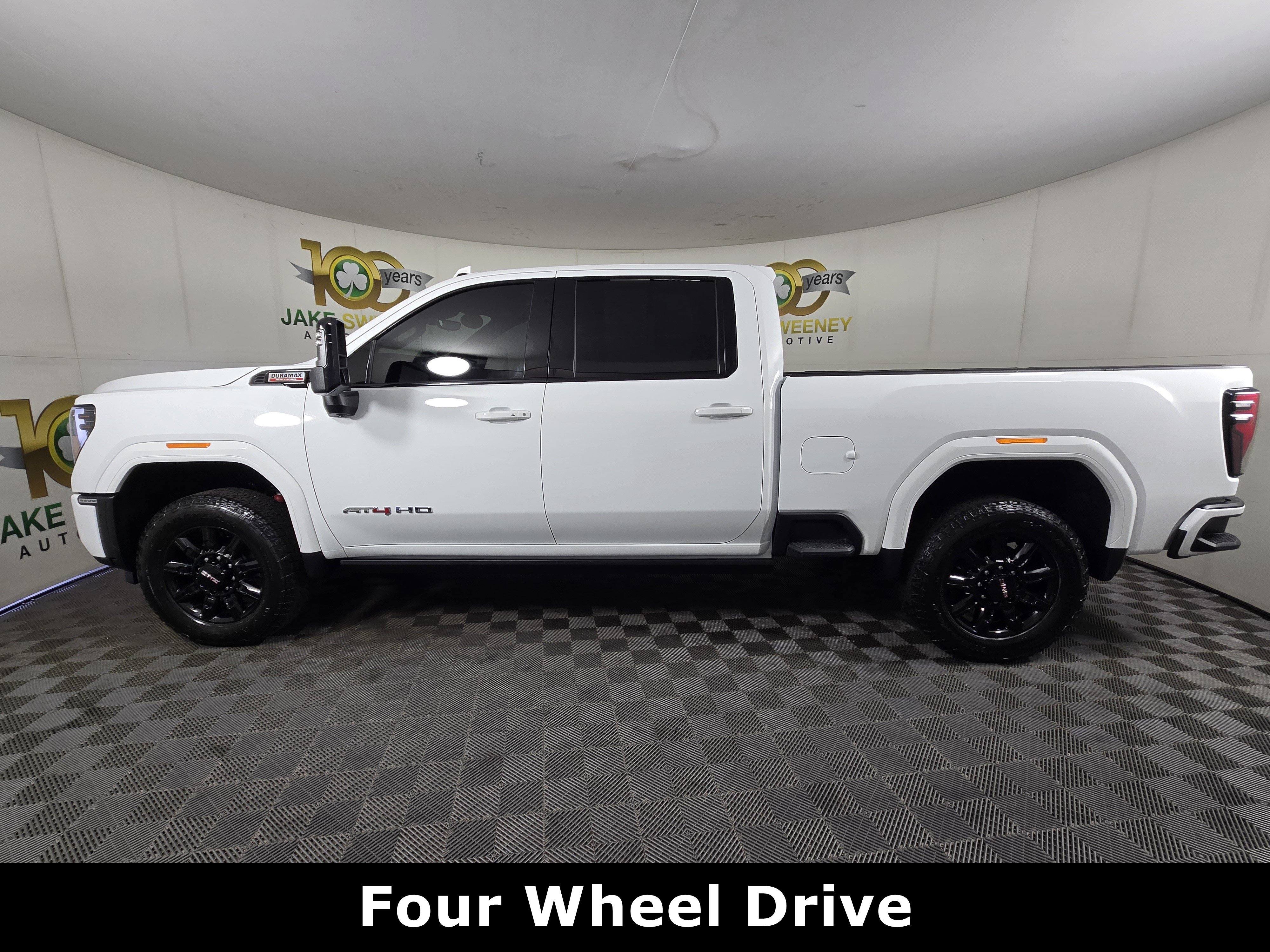 Used 2026 GMC Sierra 2500 AT4 w/ AT4 Premium Plus Package AWD/4WD image 4