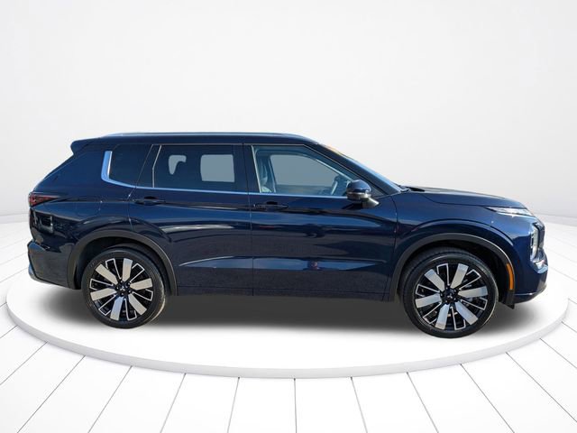 New 2026 Mitsubishi Outlander SEL video 3