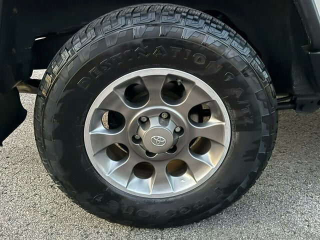 Used 2011 Toyota FJ Cruiser 4WD image 45