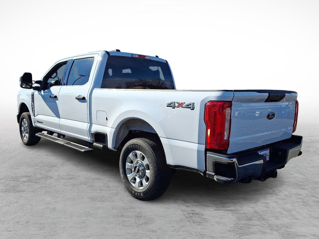 Used 2024 Ford F250 XLT image 3
