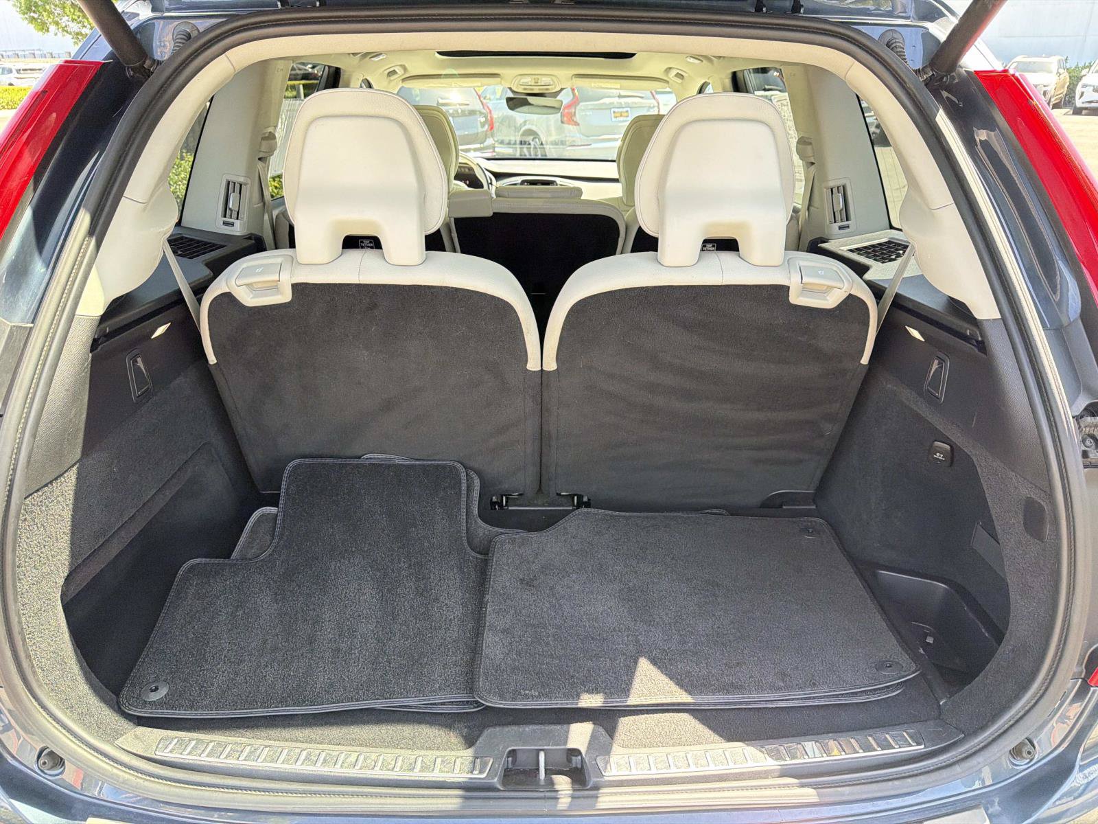 Certified 2023 Volvo XC90 B6 Plus AWD/4WD image 24