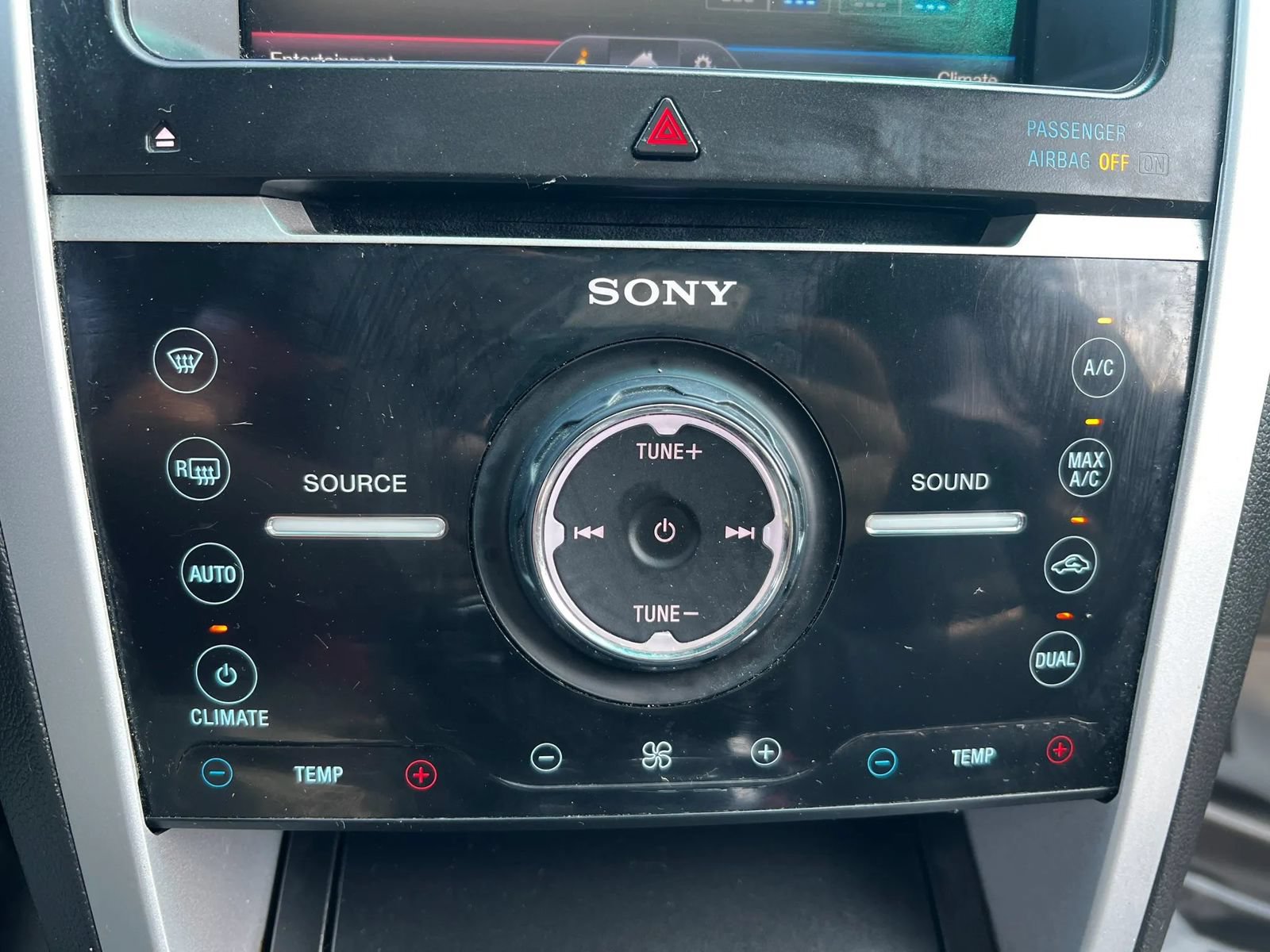 Used 2014 Ford Explorer Sport w/ Equipment Group 401A AWD/4WD image 21