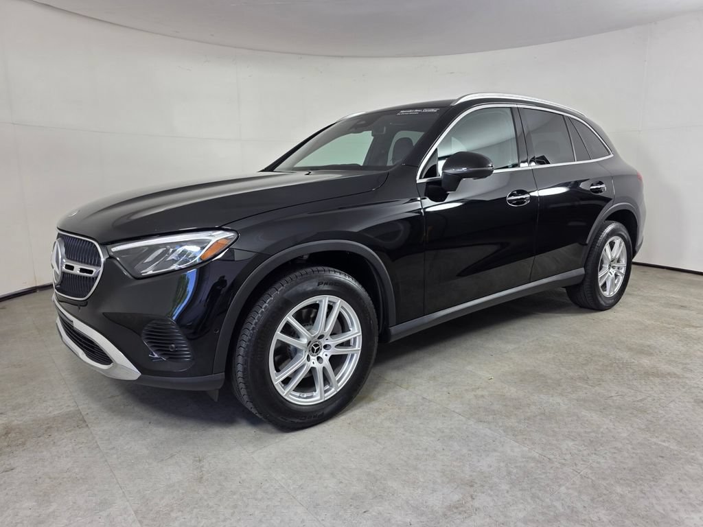 Certified 2025 Mercedes-Benz GLC 300 image 8