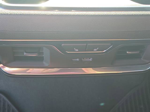 Used 2025 GMC Sierra 2500 Denali Ultimate w/ Max Trailering Package image 15