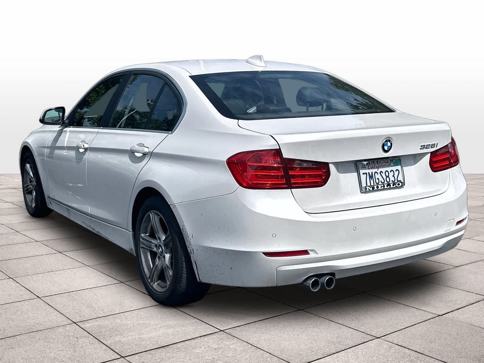 Used 2015 BMW 328i Sedan RWD image 7