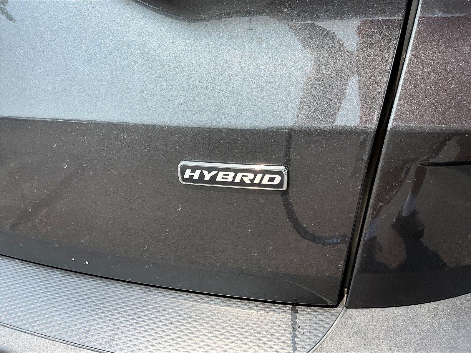 Used 2020 Ford Escape SE Sport FWD image 23