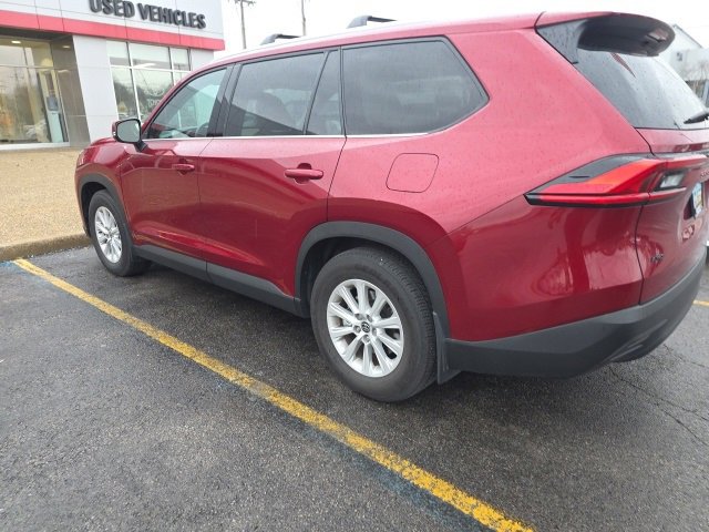 Used 2024 Toyota Grand Highlander XLE image 2