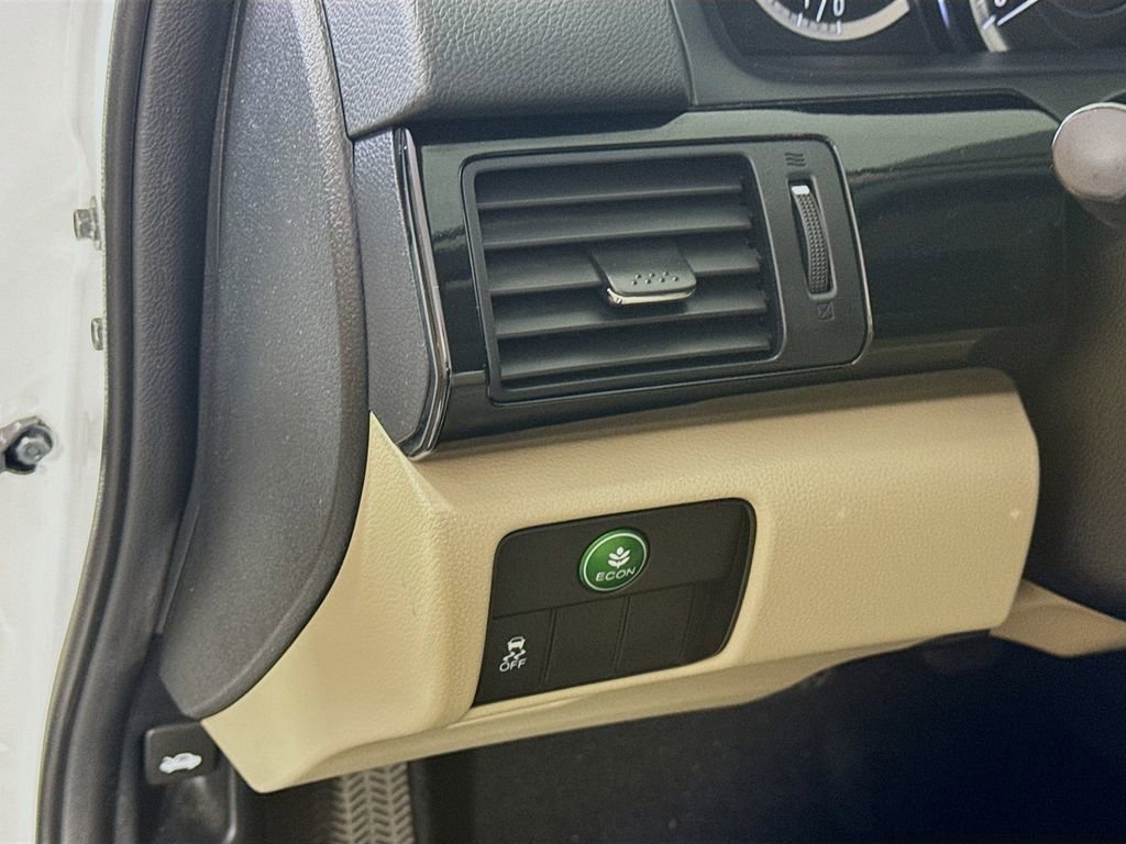 Used 2016 Honda Accord LX image 6