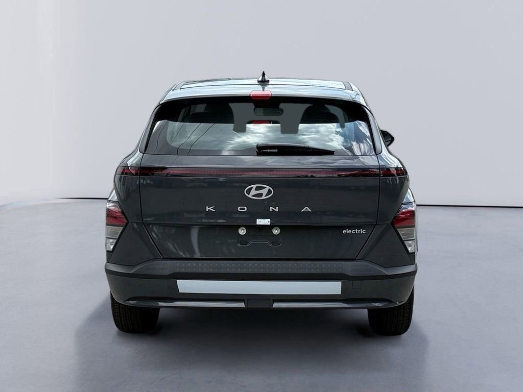 New 2025 Hyundai Kona SE image 4