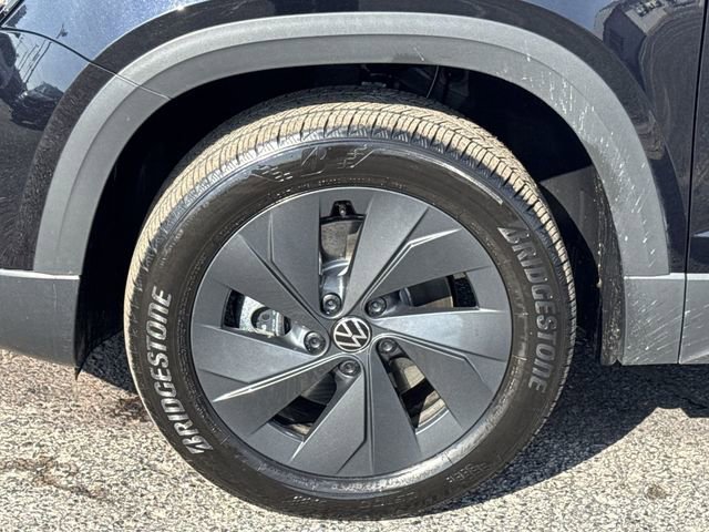 Used 2025 Volkswagen Taos S image 20