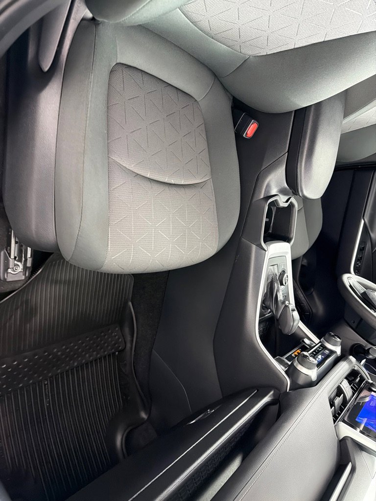 Used 2023 Toyota RAV4 XLE image 24