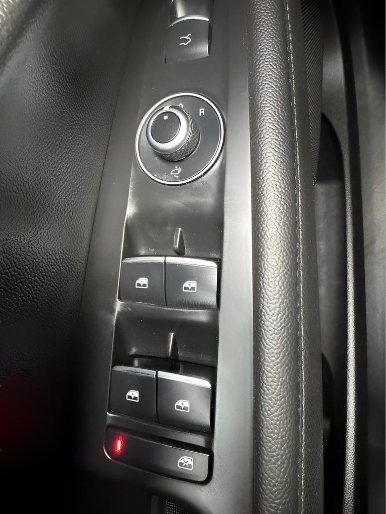 Used 2023 Alfa Romeo Stelvio Veloce image 19