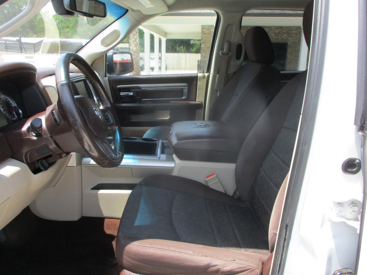 Used 2014 RAM 1500 Lone Star AWD/4WD image 16