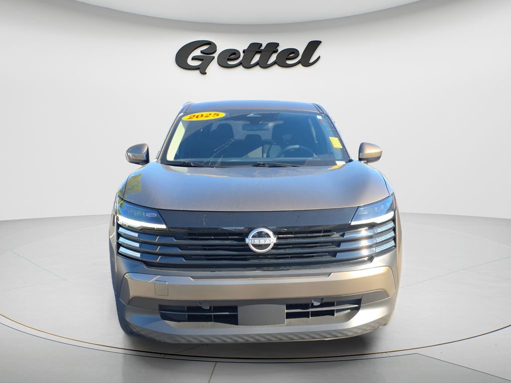 Used 2025 Nissan Kicks SV image 16