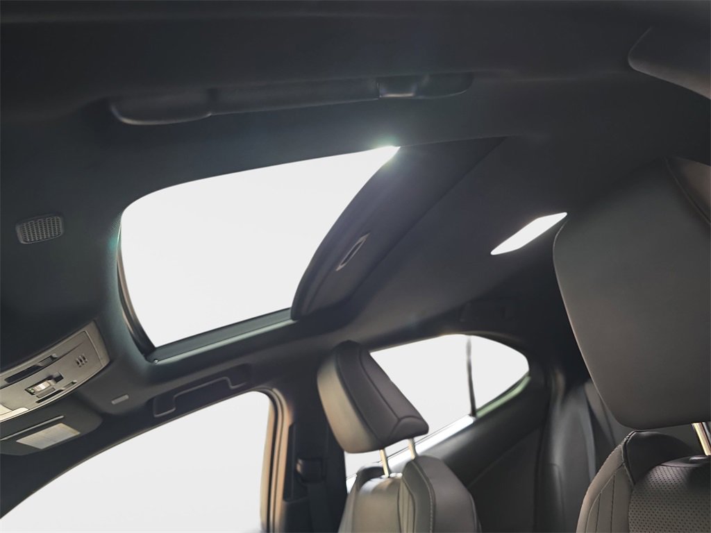 Used 2024 Lexus UX 250h F Sport image 30