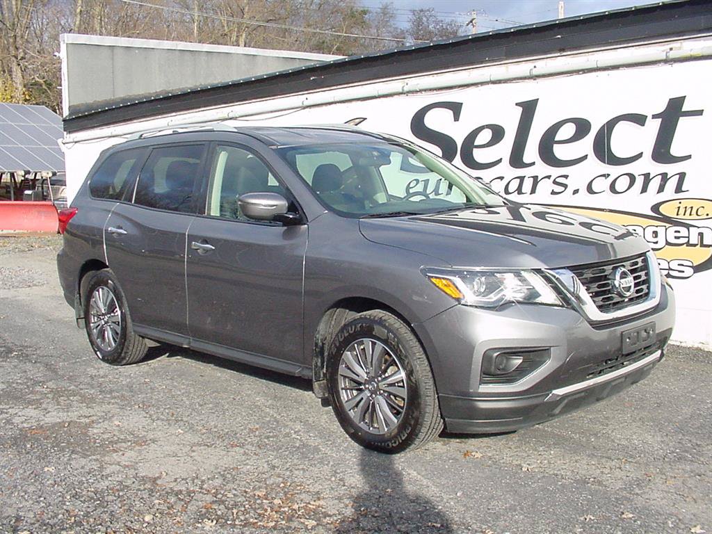 Used 2019 Nissan Pathfinder S AWD/4WD image 1